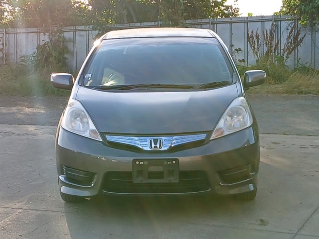HONDA FIT SHUTTLE HYBRID photo 2