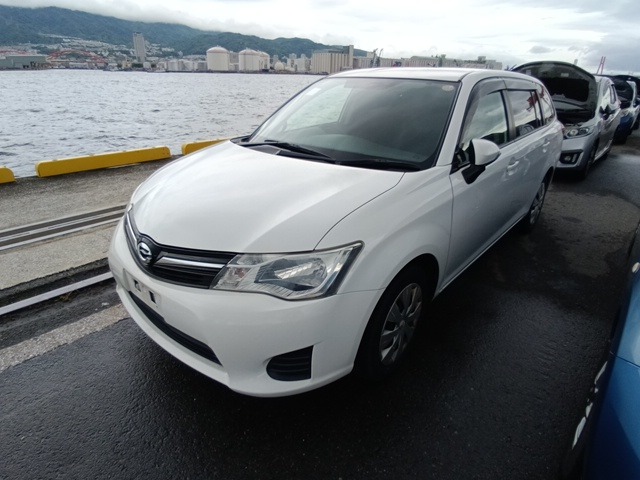 TOYOTA COROLLA FIELDER photo 2