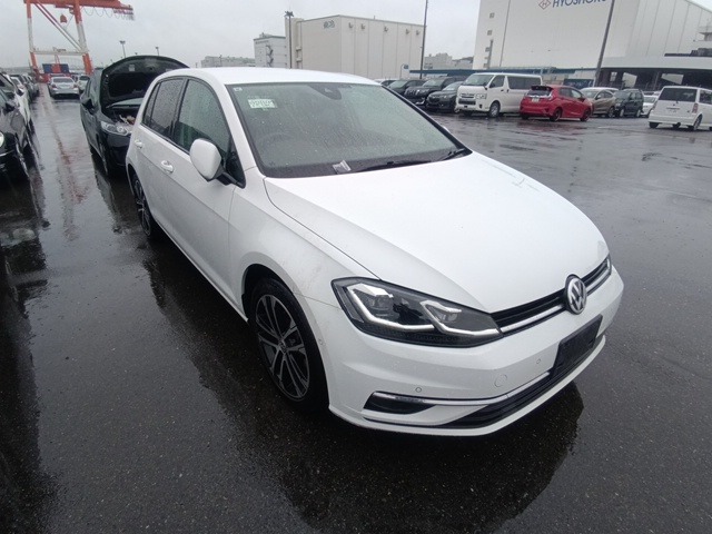 VOLKSWAGEN GOLF 2019