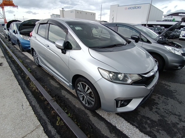 HONDA FIT HYBRID 2015