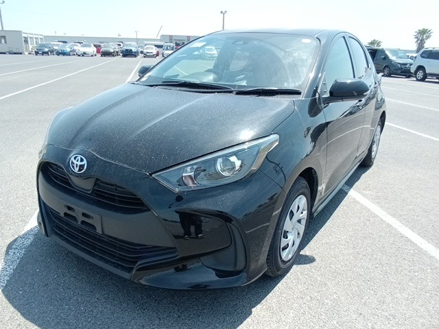 TOYOTA YARIS photo 2