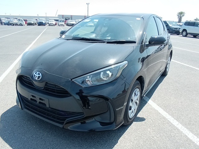 TOYOTA YARIS photo 2