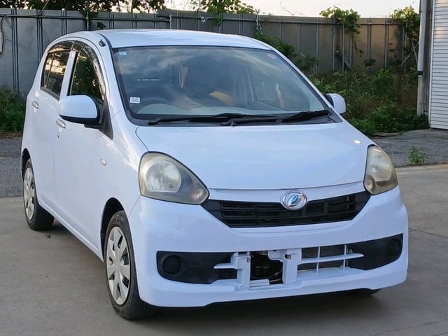 DAIHATSU MIRA ES 2013