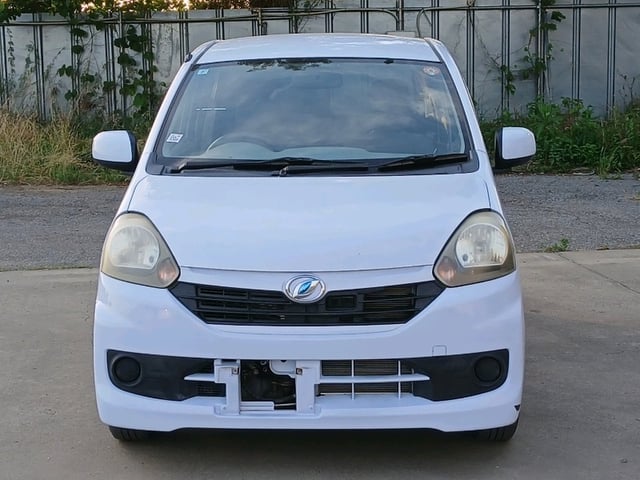 DAIHATSU MIRA ES photo 2
