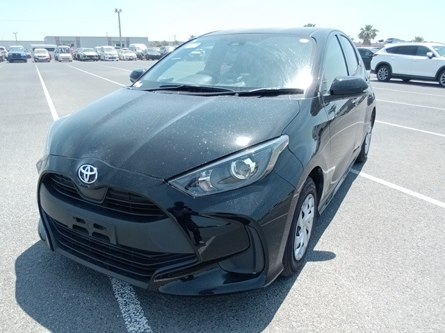 TOYOTA YARIS photo 2