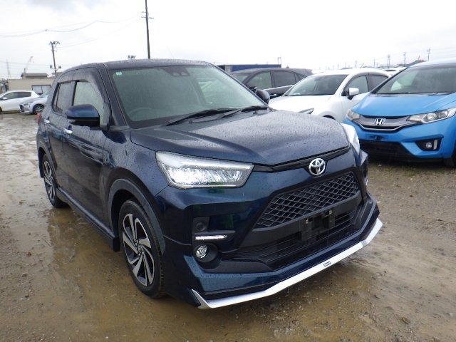 TOYOTA RAIZE 2021