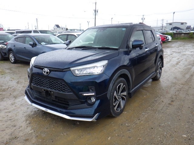 TOYOTA RAIZE photo 2