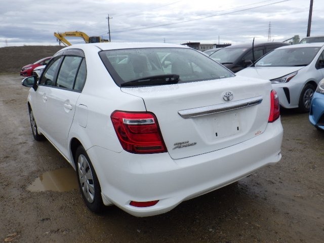TOYOTA COROLLA AXIO photo 3