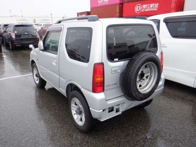 SUZUKI JIMNY photo 3