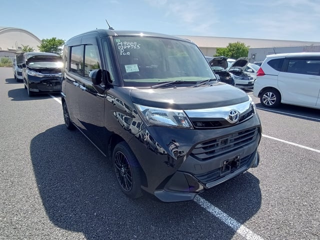 TOYOTA TANK 2018