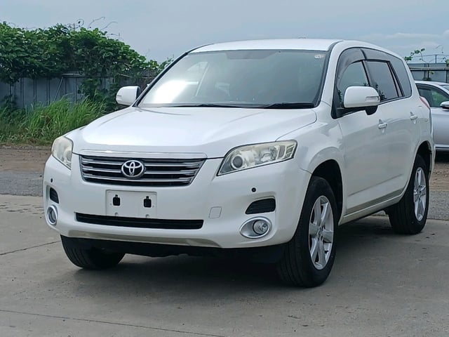 TOYOTA VANGUARD photo 3