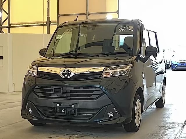 TOYOTA TANK photo 2