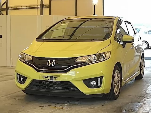 HONDA FIT photo 2