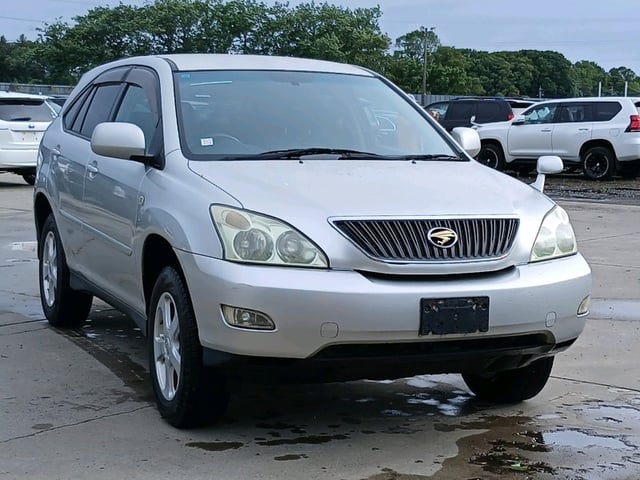 TOYOTA HARRIER 2005