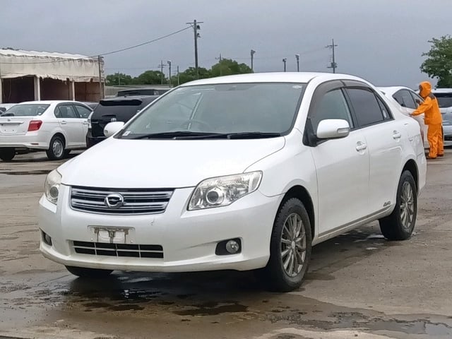 TOYOTA COROLLA AXIO photo 3