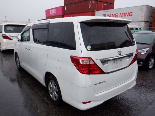 TOYOTA ALPHARD photo 3