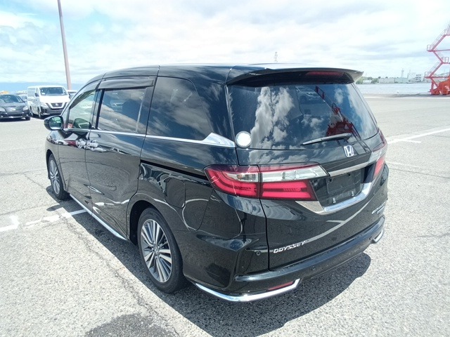 HONDA ODYSSEY HYBRID photo 3