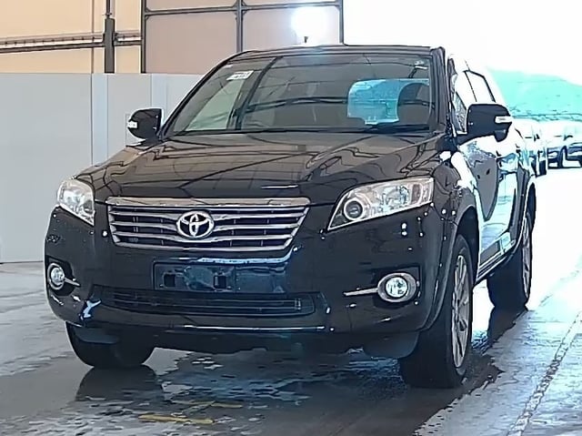 TOYOTA VANGUARD photo 2