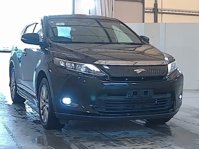 TOYOTA HARRIER 2017