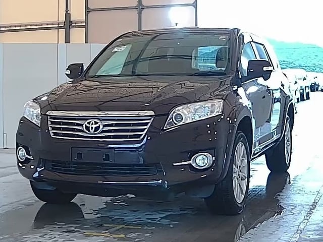 TOYOTA VANGUARD photo 2