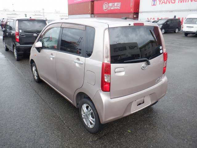 DAIHATSU MOVE photo 3