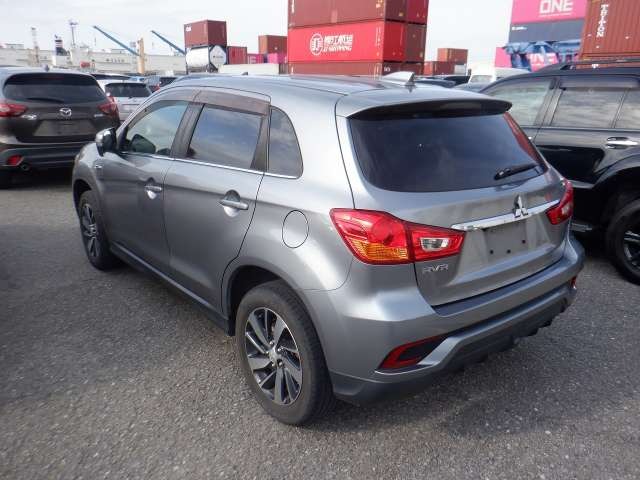 MITSUBISHI RVR photo 3