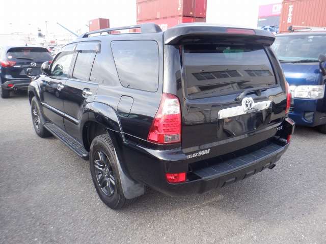 TOYOTA HILUX SURF photo 3