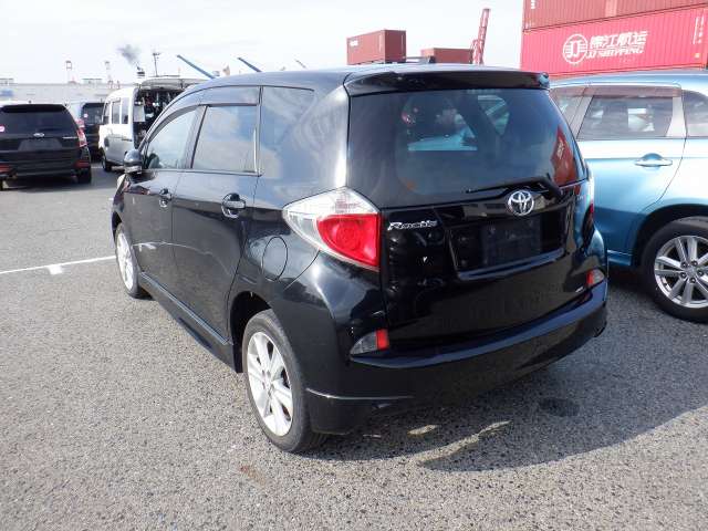 TOYOTA RACTIS photo 3