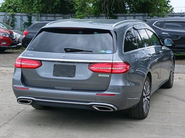 MERCEDES E CLASS STATIONWAGON photo 3