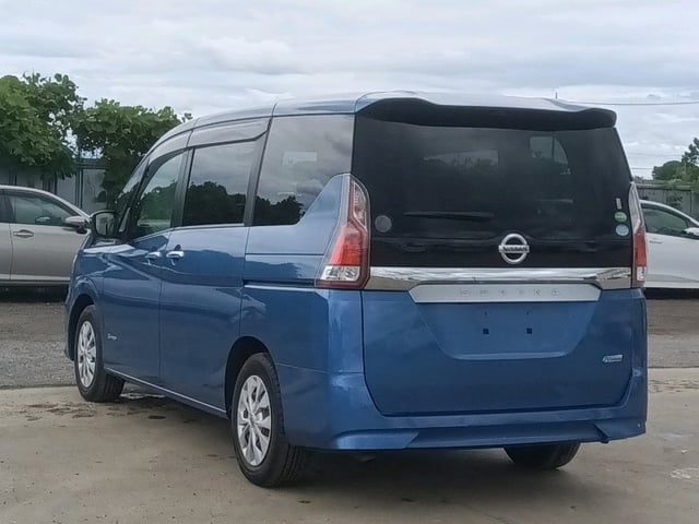 NISSAN SERENA 2017