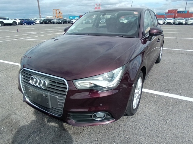 AUDI A1 SPORTBACK photo 2