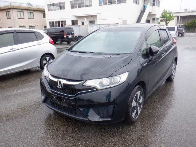HONDA FIT HYBRID photo 2