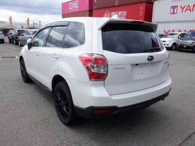 SUBARU FORESTER photo 3