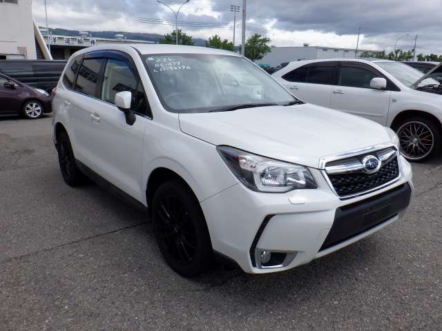 SUBARU FORESTER 2015