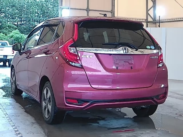 HONDA FIT HYBRID photo 3