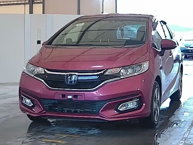 HONDA FIT HYBRID photo 2