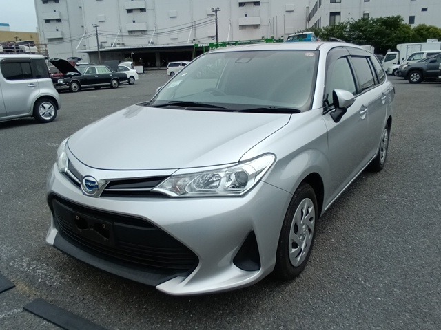 TOYOTA COROLLA FIELDER photo 2