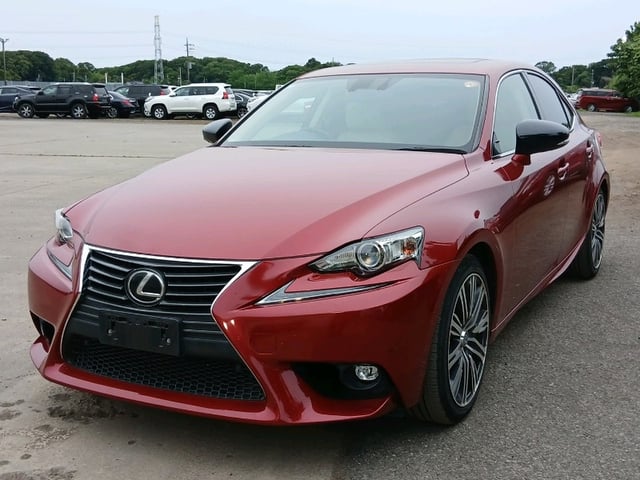 LEXUS IS photo 3