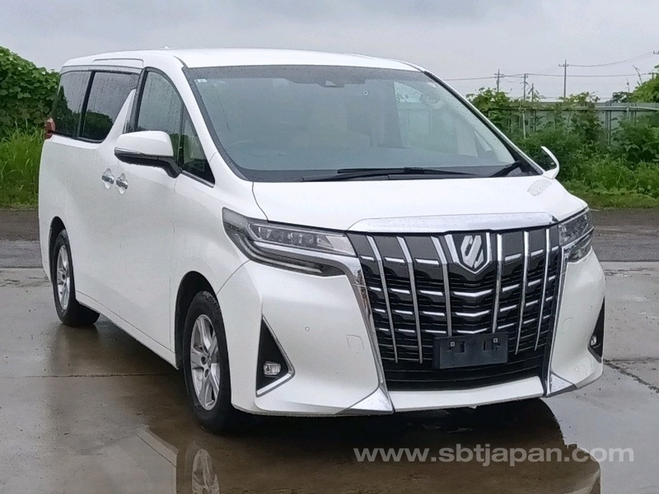 2021 Toyota Alphard, photo 1 of 1