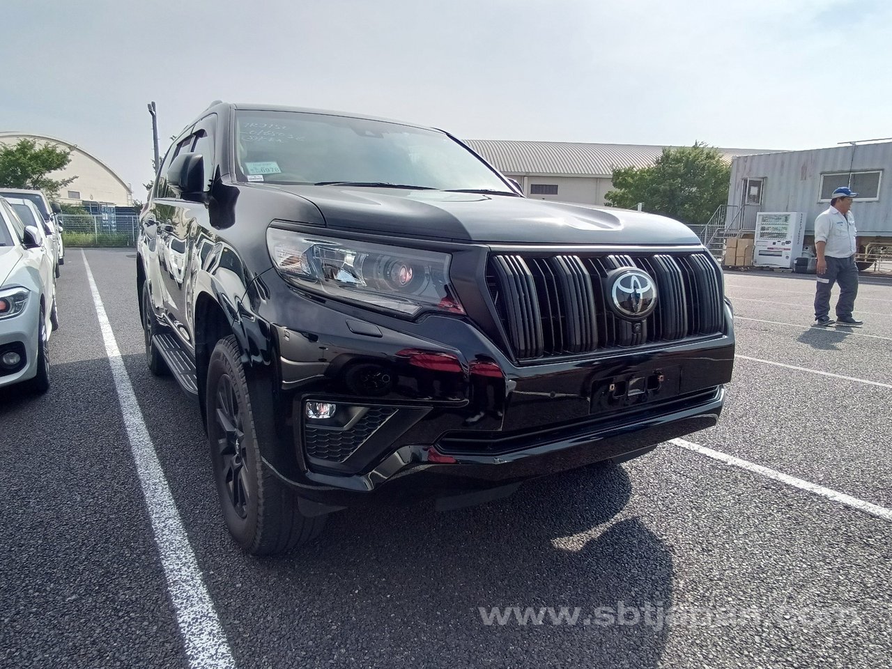 2023 Toyota Land Cruiser Prado, photo 1 of 1