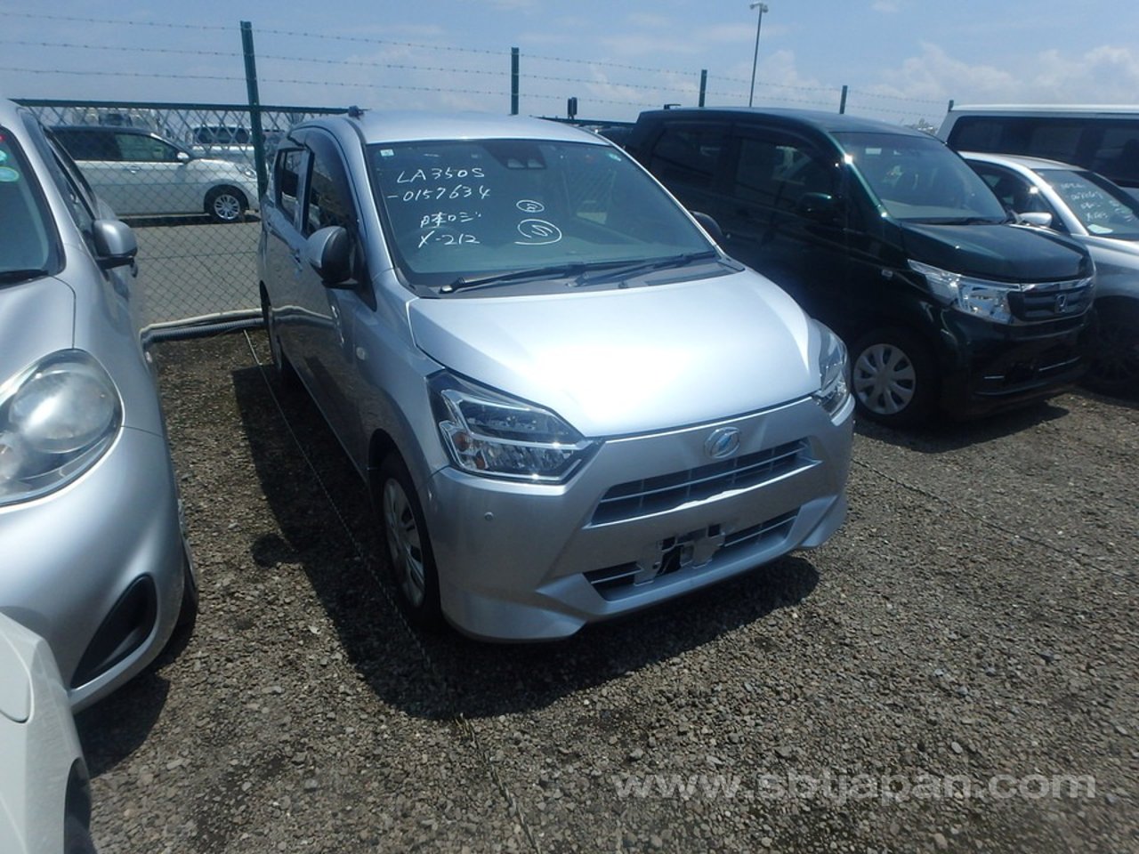 2019 Daihatsu Mira, photo 1 of 1