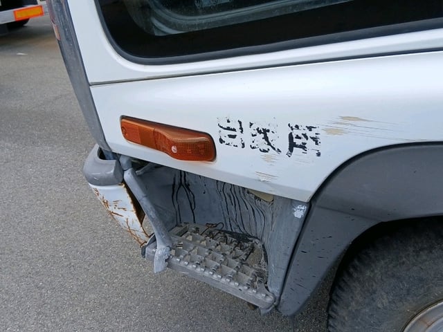 296.jpg