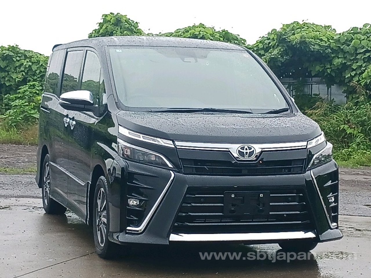2021 Toyota Voxy, photo 1 of 1