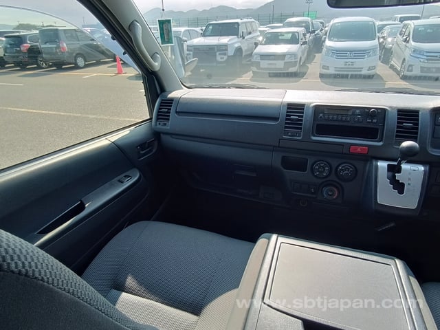 2019 TOYOTA REGIUSACE VAN LONG JUST LOW DX