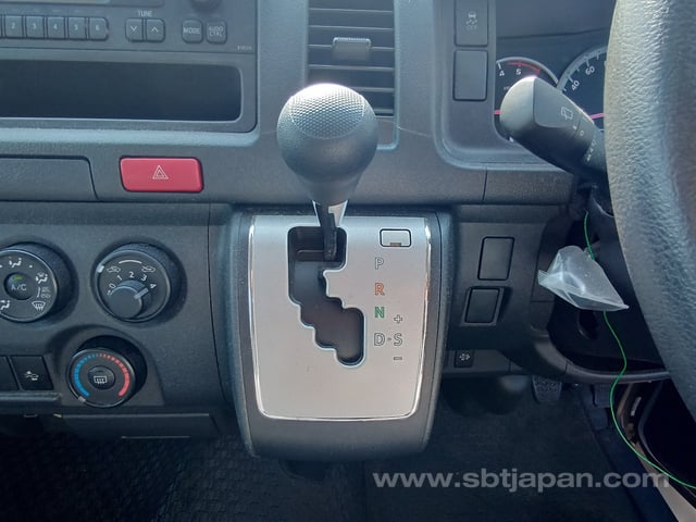 2019 TOYOTA REGIUSACE VAN LONG JUST LOW DX