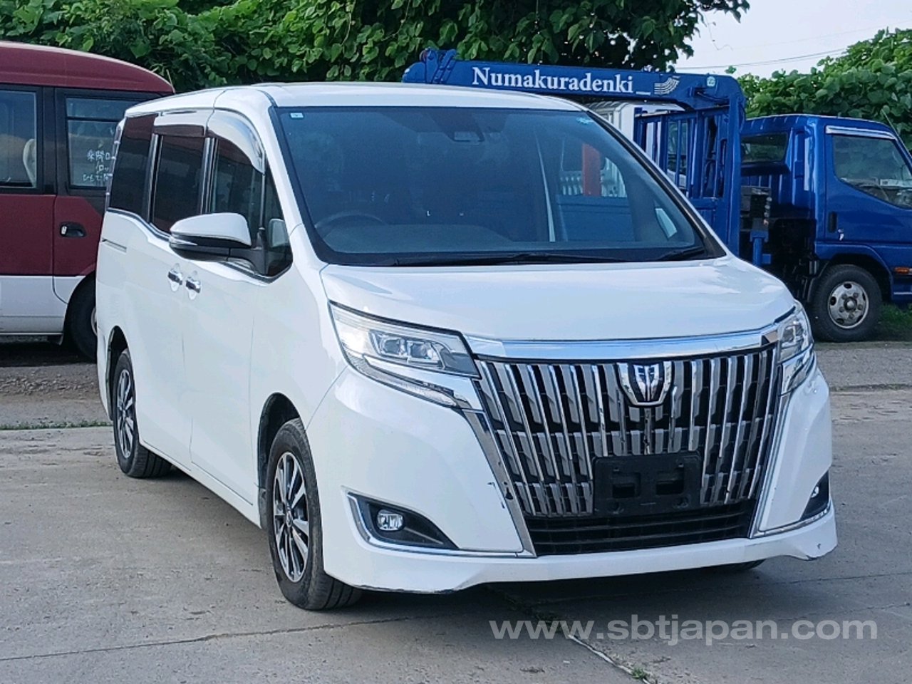 2019 Toyota Esquire, photo 1 of 1
