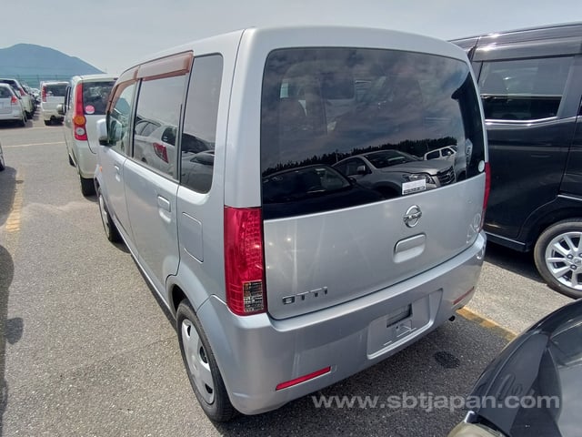 Nissan Otti 2008 photo 3