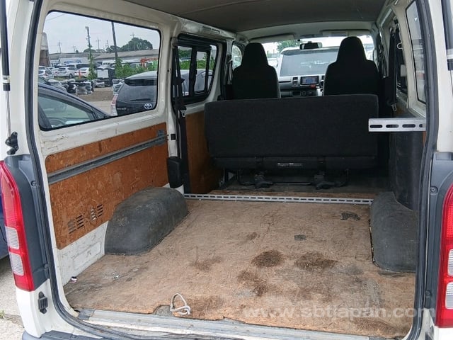 2016 TOYOTA HIACE VAN DX