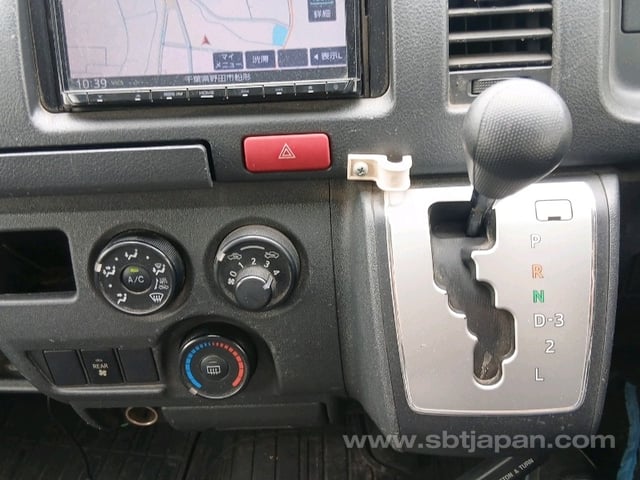 2016 TOYOTA HIACE VAN DX