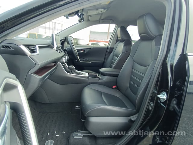 2021 TOYOTA RAV4 G